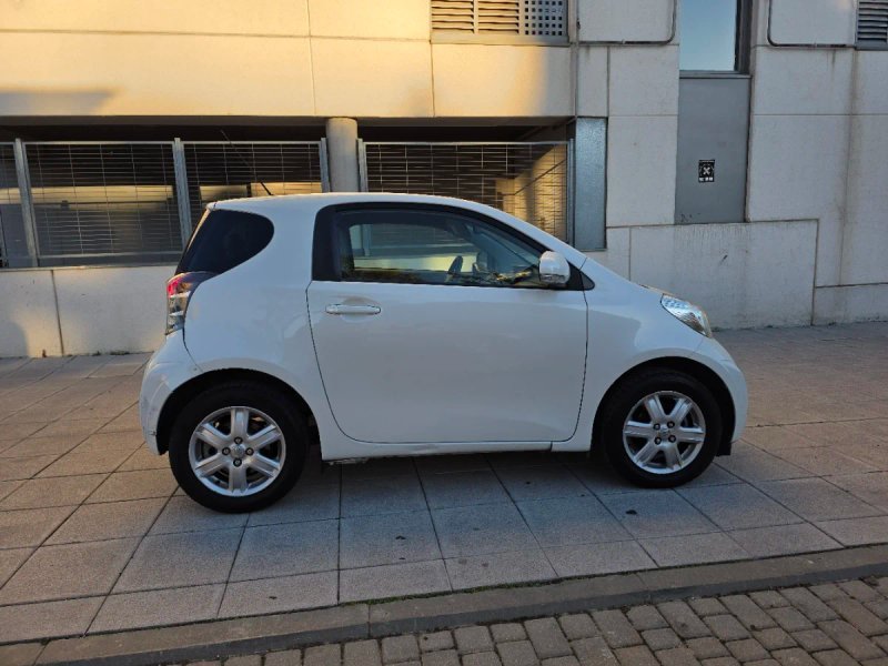 Toyota IQ
