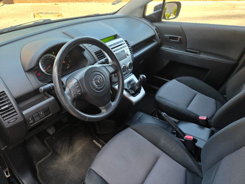 Mazda 5