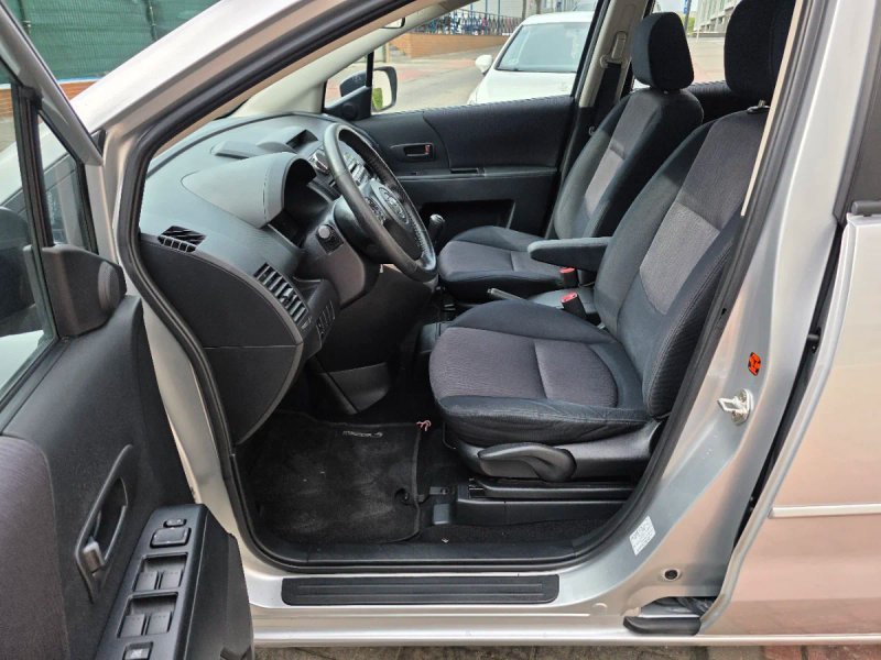 Mazda 5