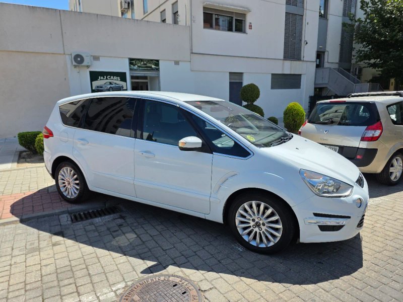 FORD S Max