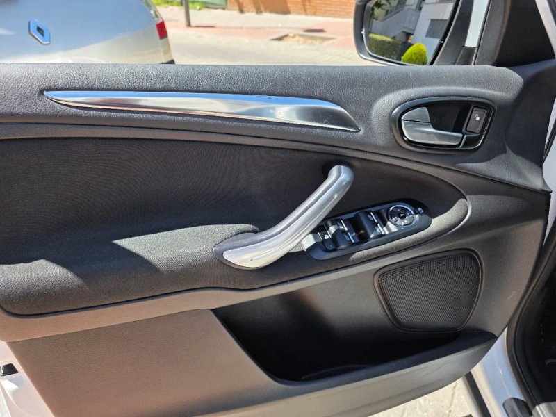 FORD S Max
