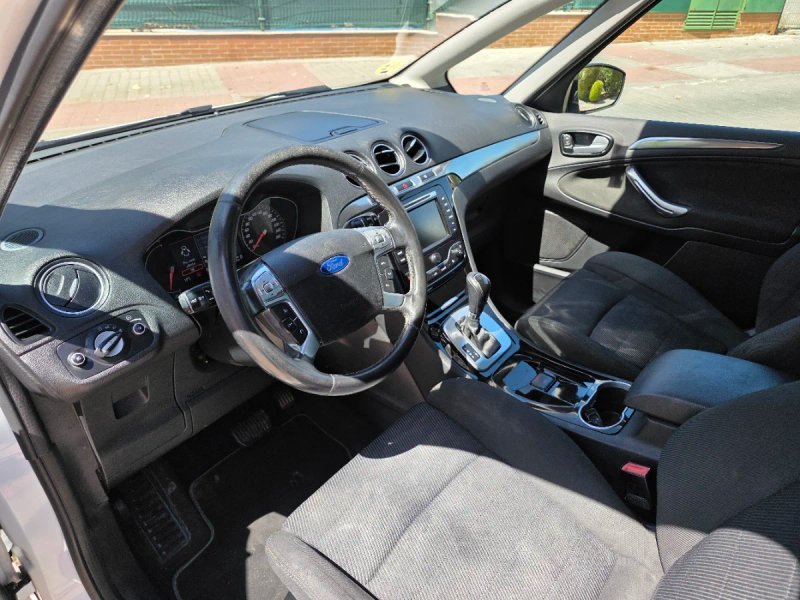 FORD S Max